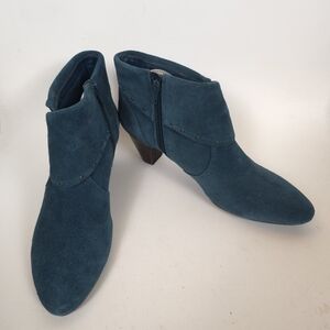 Easy Spirit Ivars Teal Blue Suede Ankle Boots with Stacked Block Heels Size 9.5